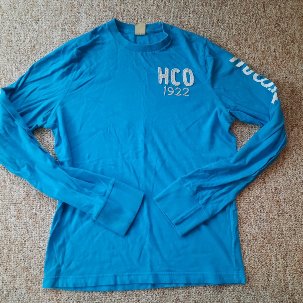 Hollister shirt